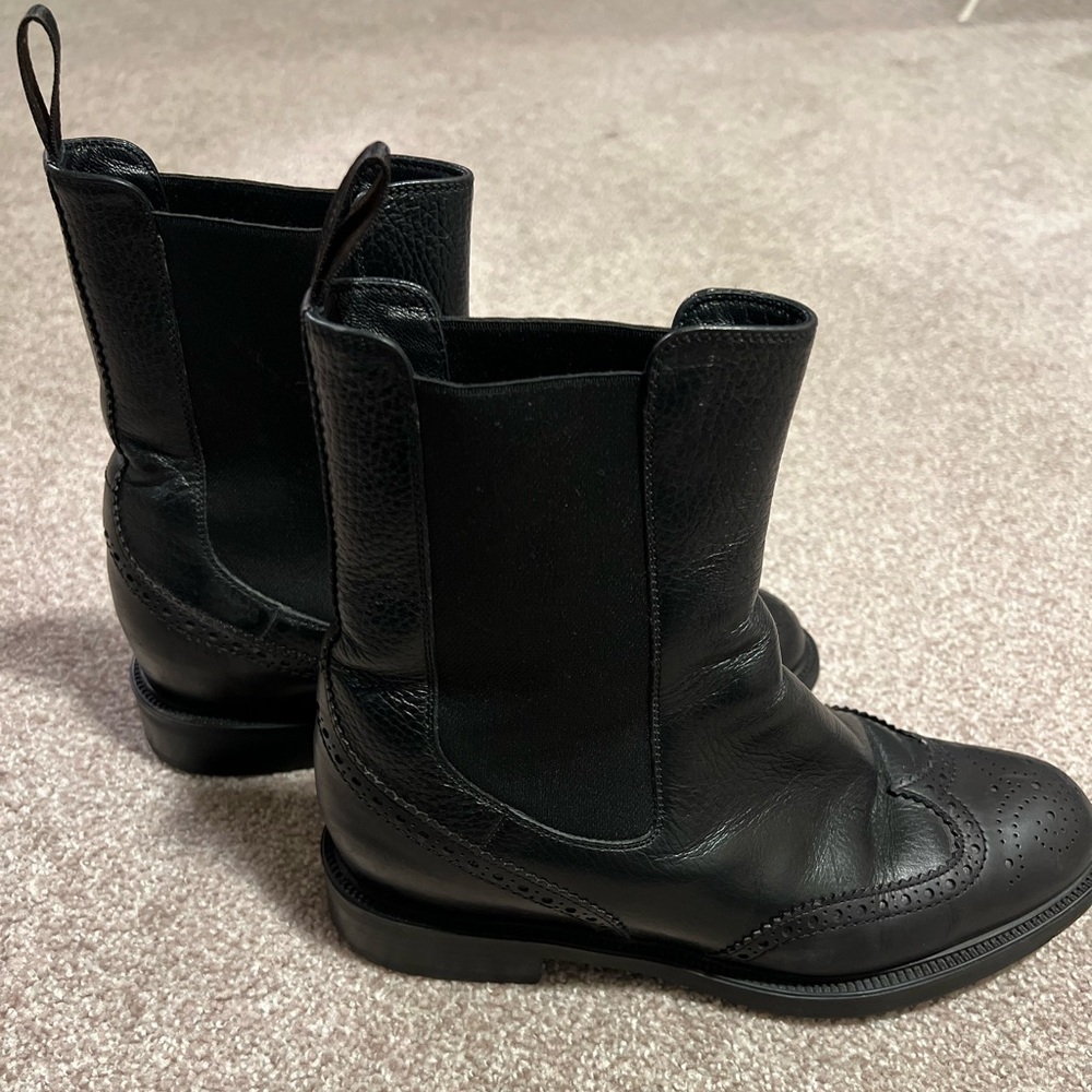 SANTONI women’s Chelsea Leather Boots size 7.5
